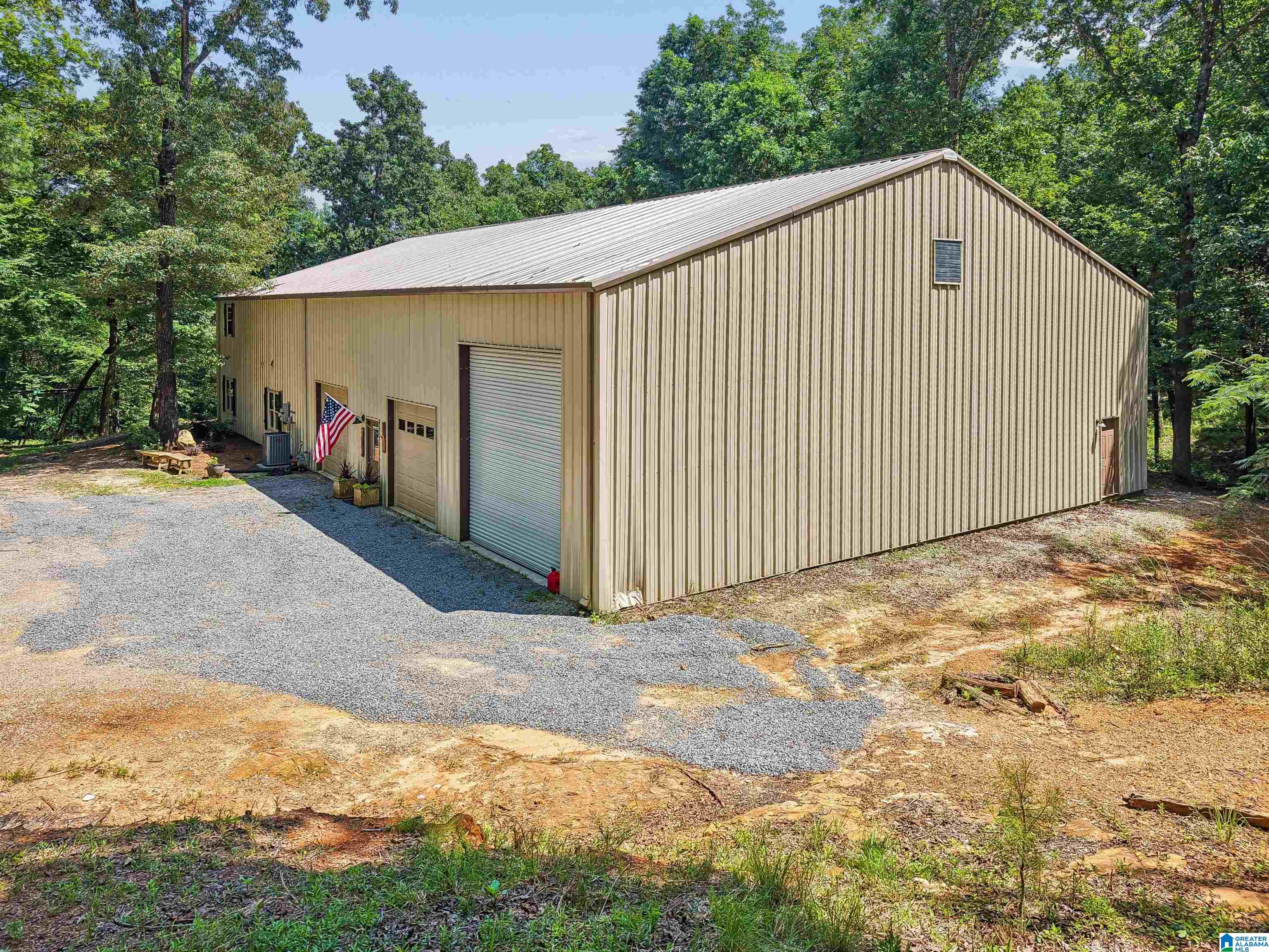 1961 Mountain View Road Birmingham, AL 35210 - Photo 5 of 49