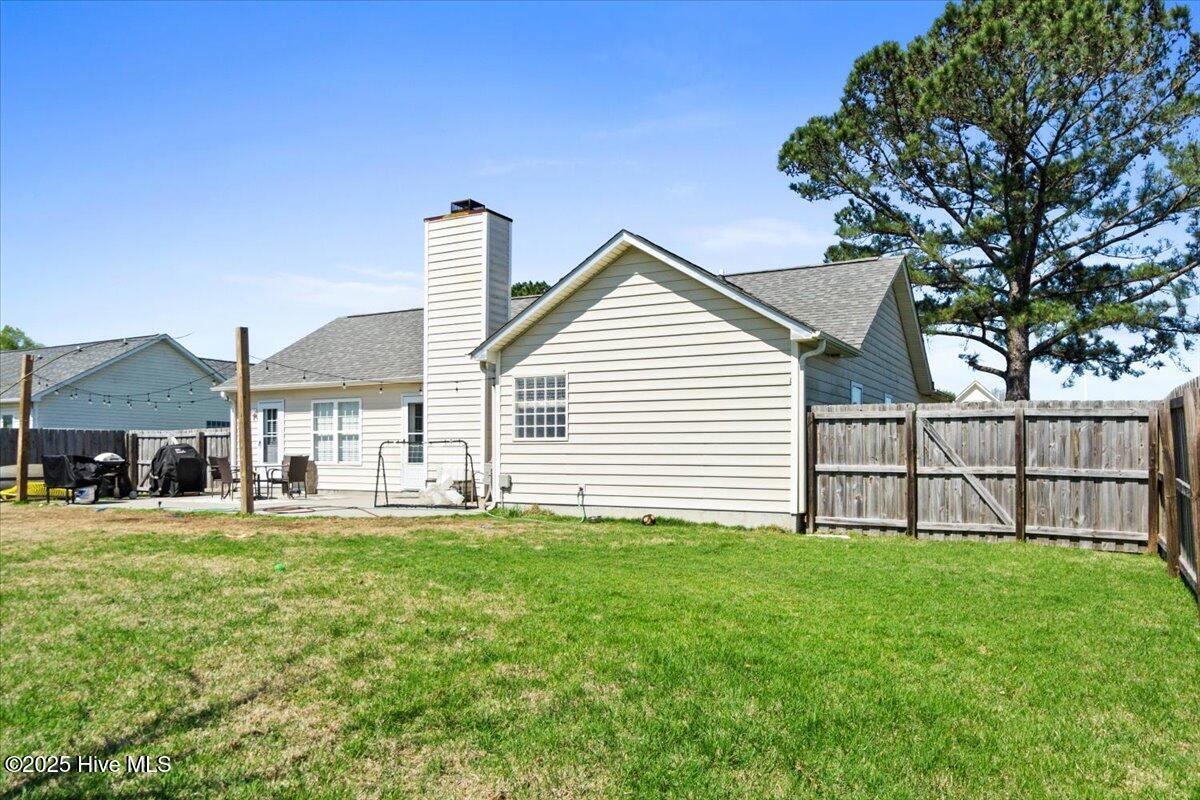 7108 Springer Road Wilmington, NC 28411 - Photo 21 of 23 Back of House 3