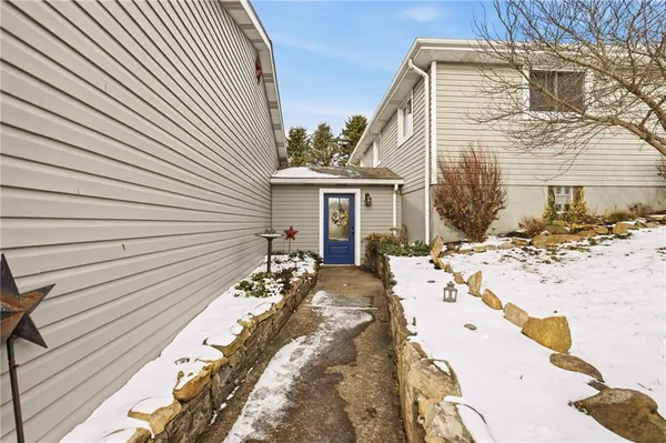 a view of a hallway with closet