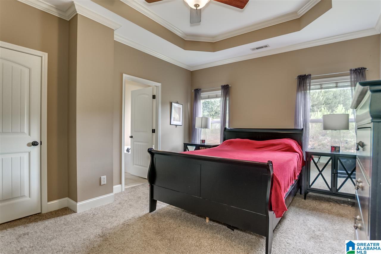 932 Valley Circle Leeds, AL 35094 - Photo 12 of 35