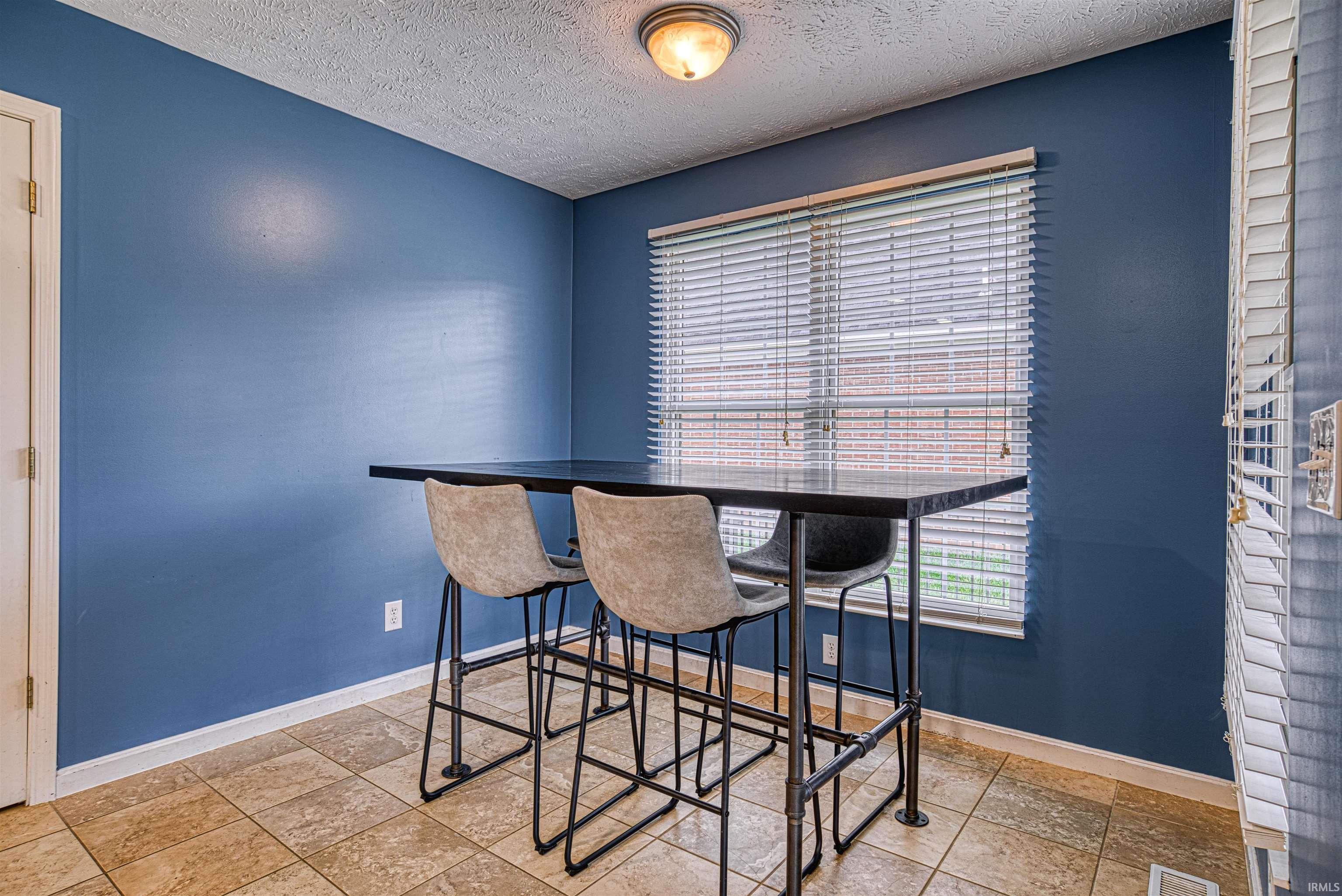 13130 Benson Drive Evansville, IN 47725 - Photo 8 of 21