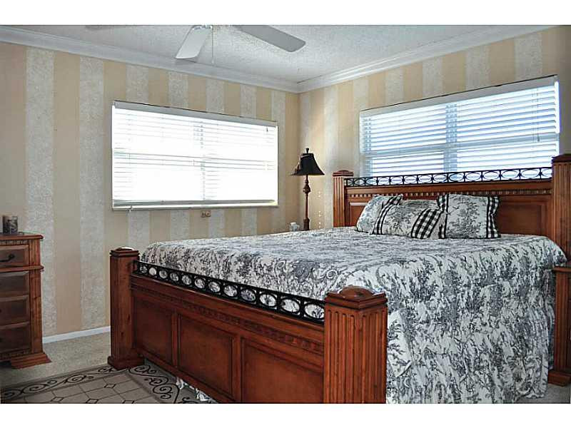615 North Riverside Drive, Unit PH1 Pompano Beach, FL 33062 - Photo 20 of 34 Bedroom Master