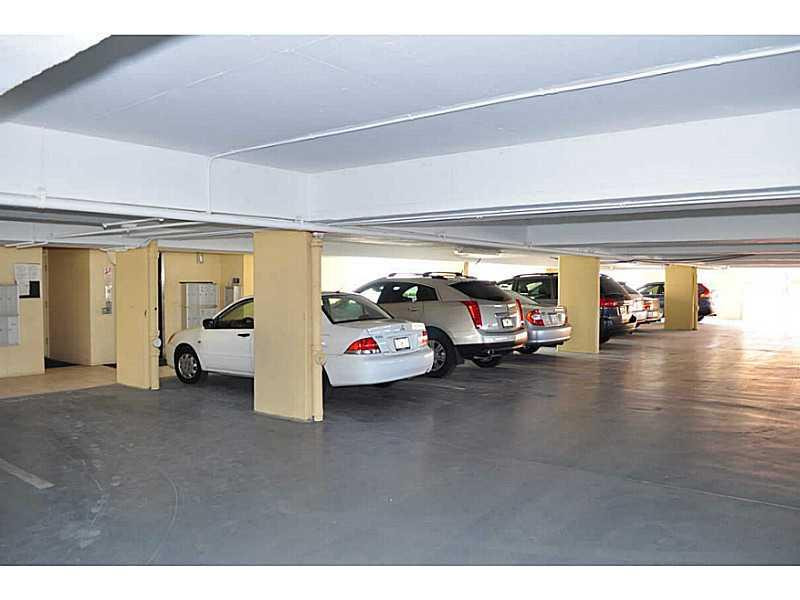 615 North Riverside Drive, Unit PH1 Pompano Beach, FL 33062 - Photo 27 of 34 Parking Lot/Garage
