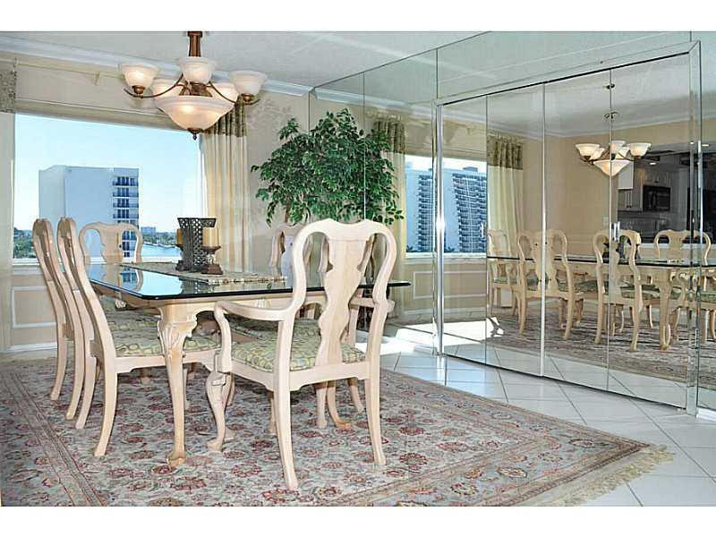 615 North Riverside Drive, Unit PH1 Pompano Beach, FL 33062 - Photo 4 of 34 Dining Room