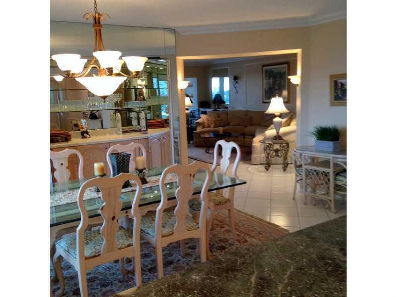 615 North Riverside Drive, Unit PH1 Pompano Beach, FL 33062 - Photo 5 of 34 Dining Room