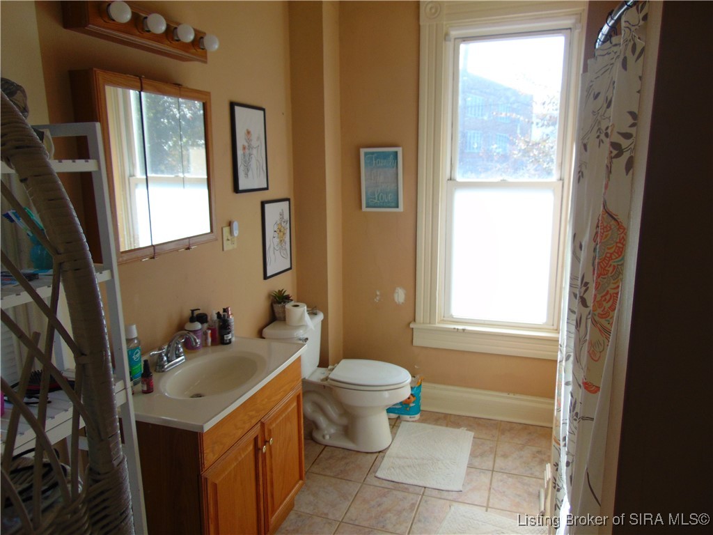 626 West 3rd Street Madison, IN 47250 - Photo 12 of 21