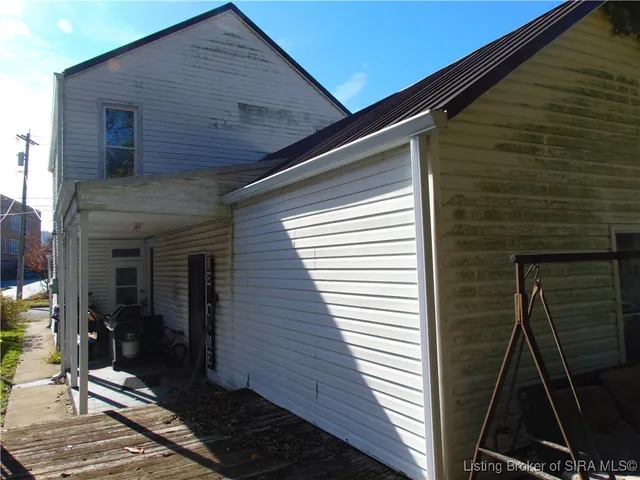 $159,900 | 626 West 3rd Street, Madison, IN 47250
