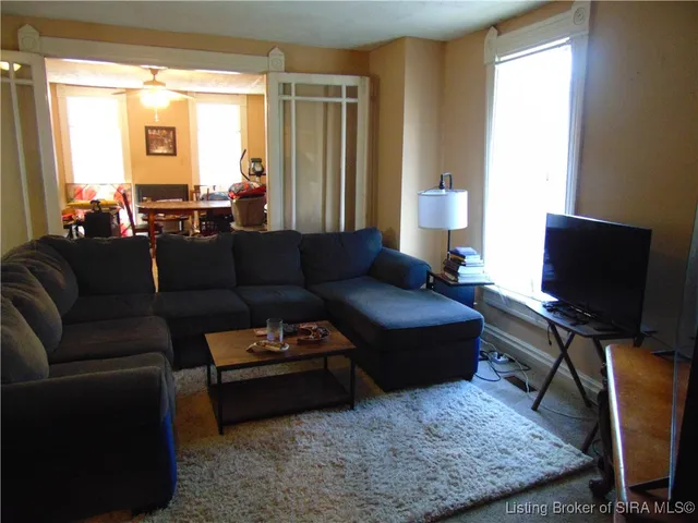 $159,900 | 626 West 3rd Street, Madison, IN 47250