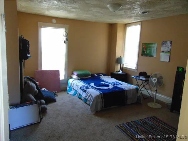 $159,900 | 626 West 3rd Street, Madison, IN 47250