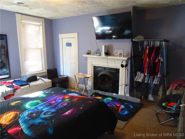 $159,900 | 626 West 3rd Street, Madison, IN 47250