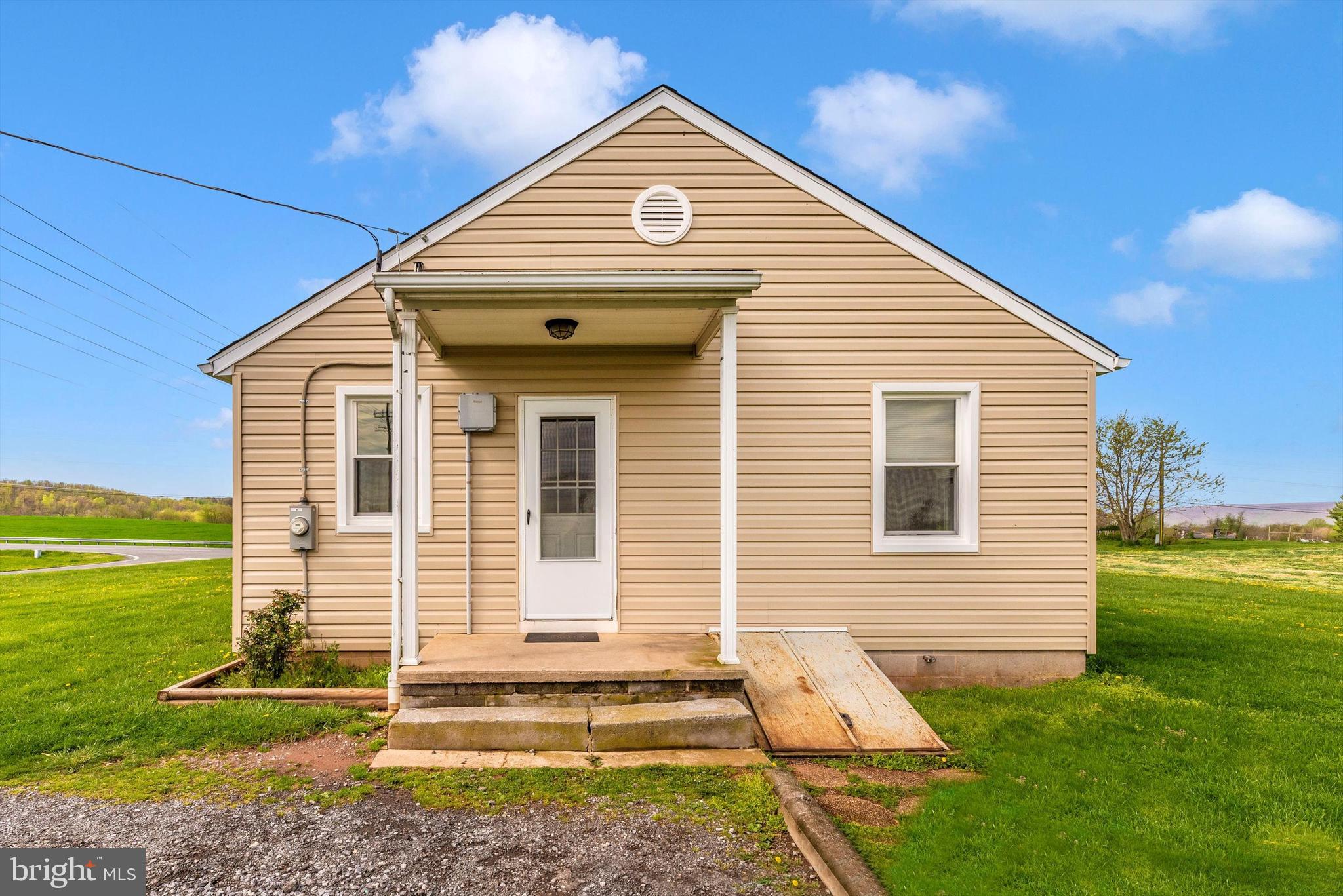 9606 Steiner Smith Road Woodsboro, MD 21798 - Photo 4 of 38