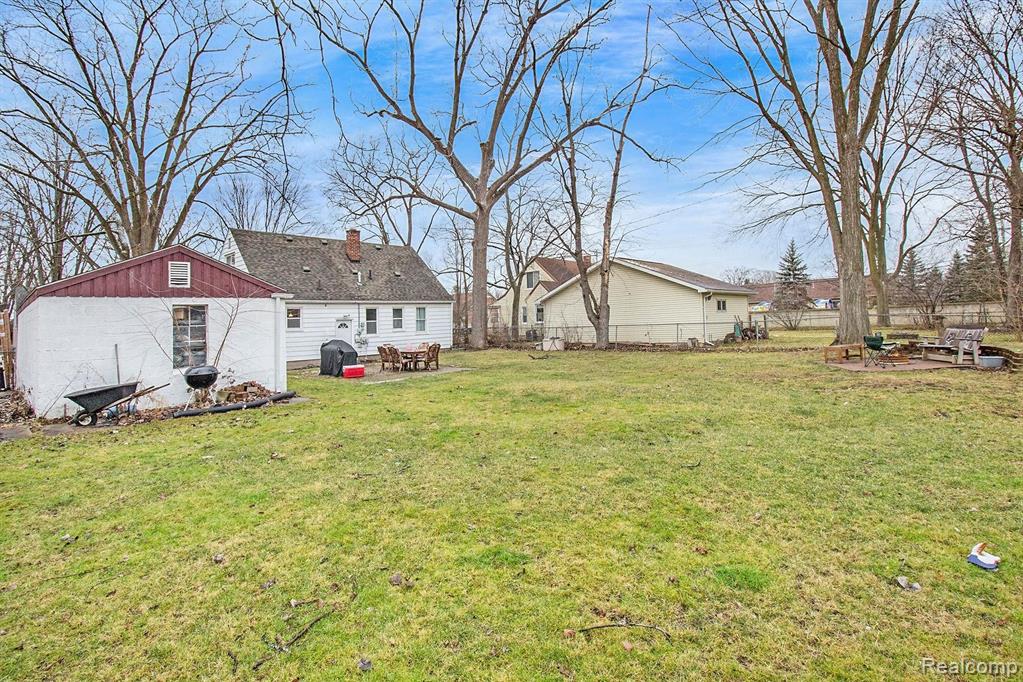 22160 Colgate Street Farmington Hills, MI 48336 - Photo 23 of 25