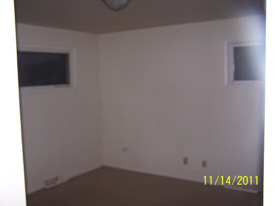 4705 Highcrest Road Rockford, IL 61107 - Photo 5 of 8 a small space with a window