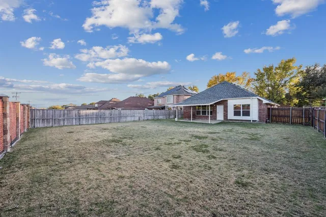 $369,900 | 10310 St Georges Drive, Rowlett, TX 75089