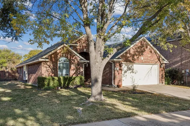 $369,900 | 10310 St Georges Drive, Rowlett, TX 75089