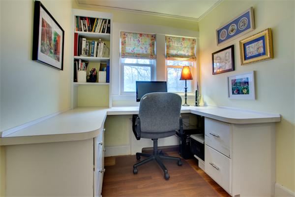 75 Plymouth Road Needham, MA 02492 - Photo 17 of 24 Gallery Image 17