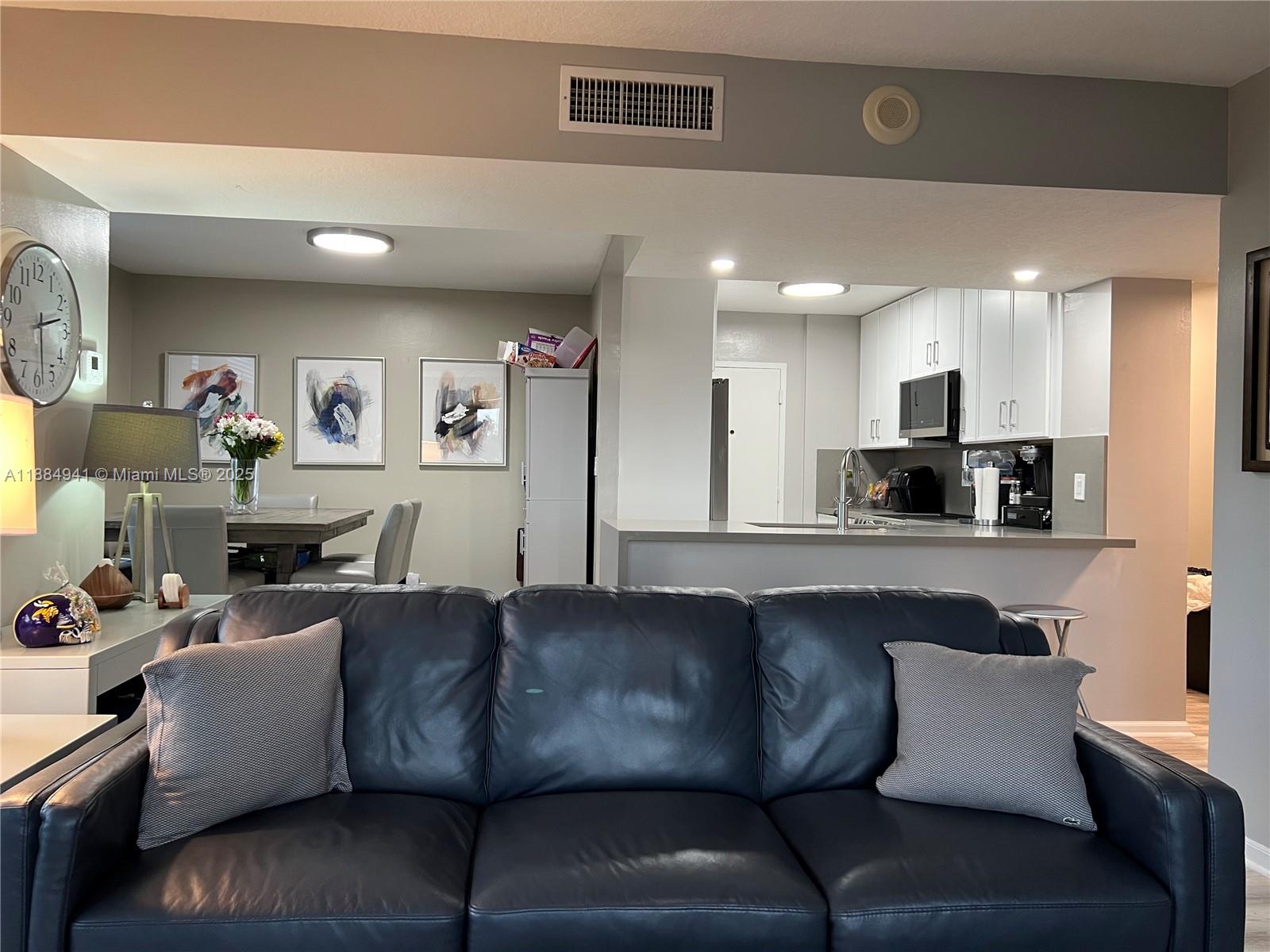 1625 Southeast 10th Avenue, Unit 402 Fort Lauderdale, FL 33316 - Photo 4 of 36