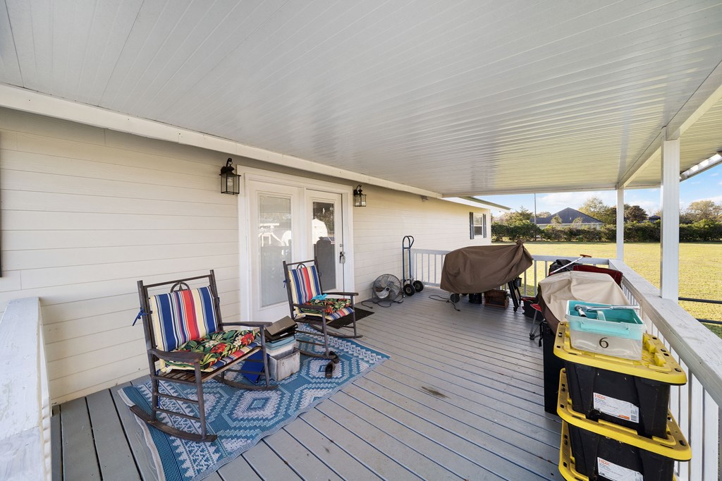 4300 Green Road Ellaville, GA 31806 - Photo 22 of 41 a living room with furniture and a flat screen tv