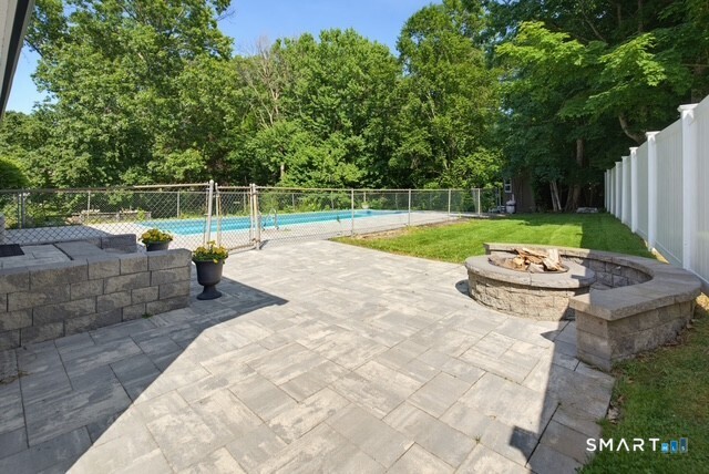 16 Crestview Terrace Wallingford, CT 06492 - Photo 28 of 33