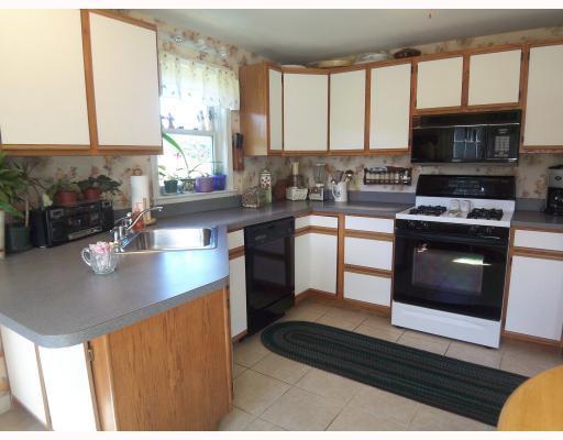 30 Town Farm Road Windham, ME 04062 - Photo 2 of 8 Kitchen.