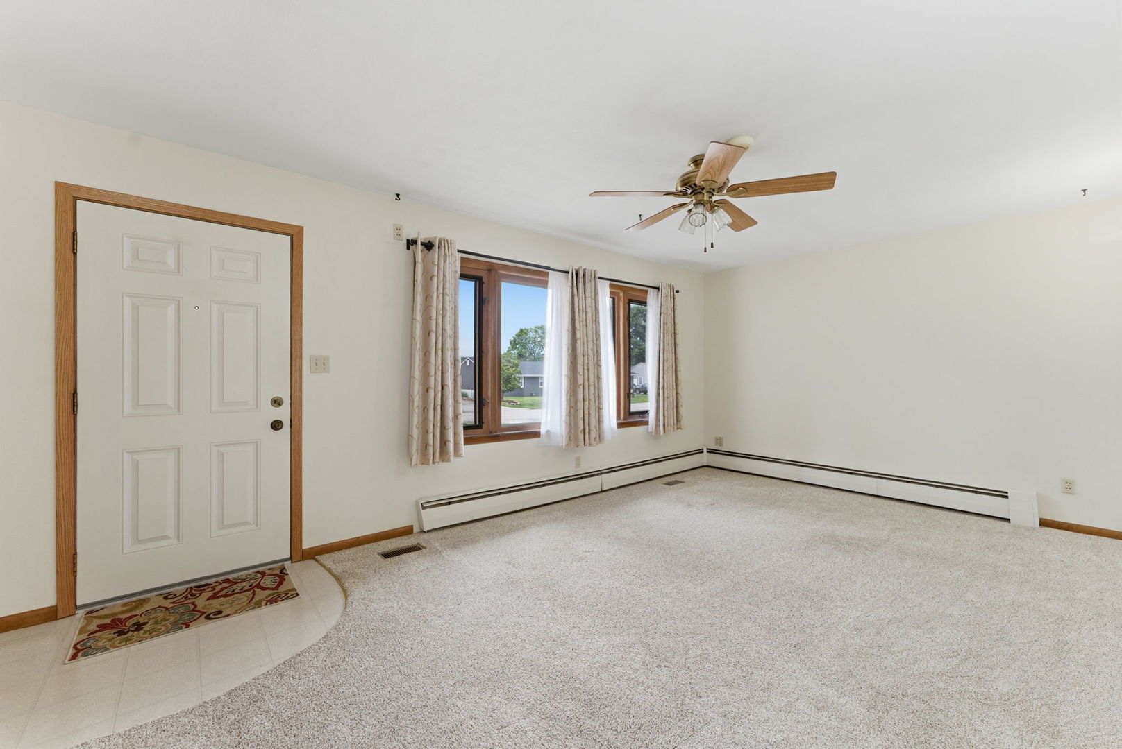 4620 50th Avenue Moline, IL 61265 - Photo 10 of 38
