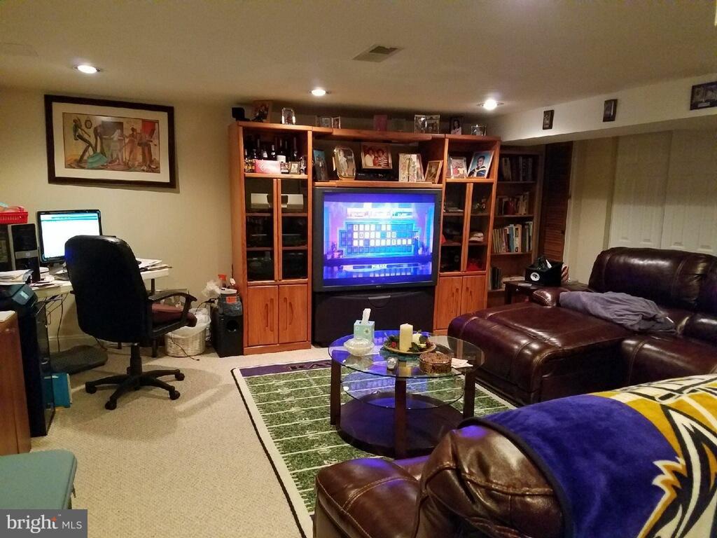 6135 Dunroming Road Baltimore, MD 21239 - Photo 2 of 4 Basement