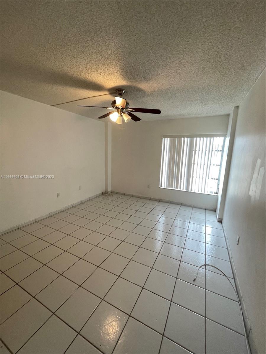 Inverrary Lauderhill, FL 33319 - Photo 13 of 23 a view of an empty room and window