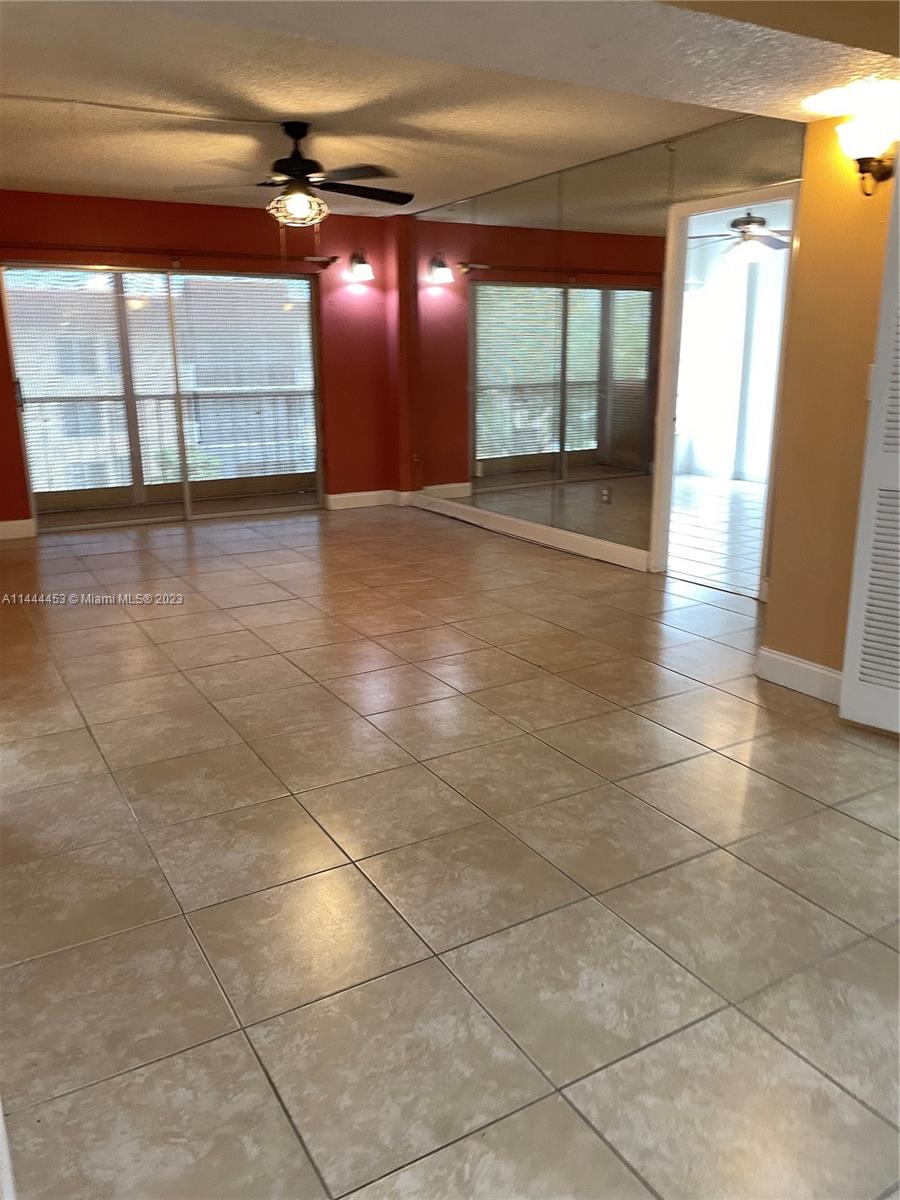 Inverrary Lauderhill, FL 33319 - Photo 4 of 23 a view of a livingroom with a furniture