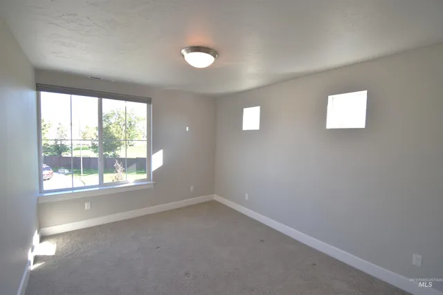 $2,695 | 3241 West Ladle Rapids Street, Meridian, ID 83646