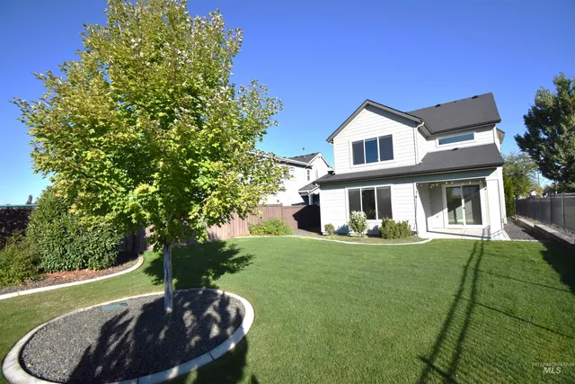 $2,695 | 3241 West Ladle Rapids Street, Meridian, ID 83646