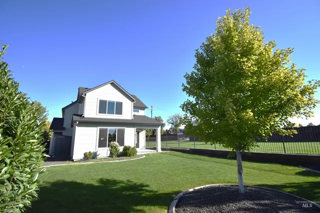 $2,695 | 3241 West Ladle Rapids Street, Meridian, ID 83646