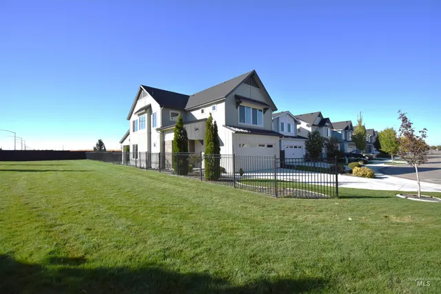 $2,695 | 3241 West Ladle Rapids Street, Meridian, ID 83646