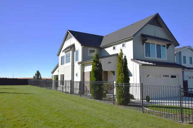 $2,695 | 3241 West Ladle Rapids Street, Meridian, ID 83646