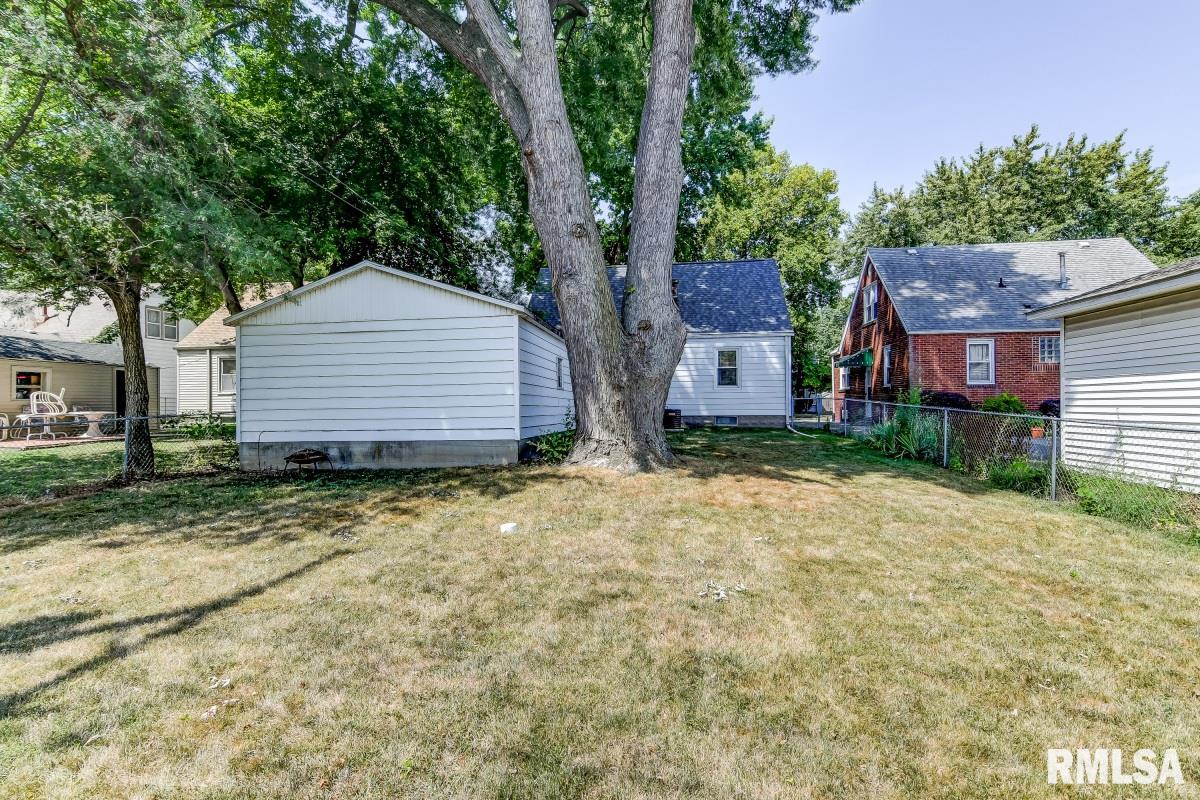 1924 North 7th Street Springfield, IL 62702 - Photo 28 of 36