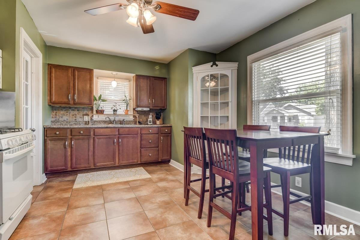 1924 North 7th Street Springfield, IL 62702 - Photo 5 of 36