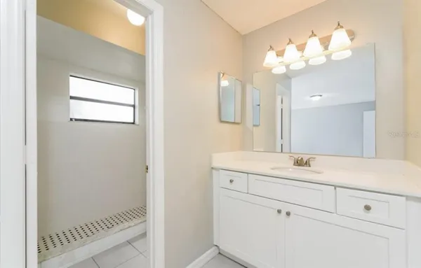 $1,750 | 1306 Piney Branch Circle, Valrico, FL 33594