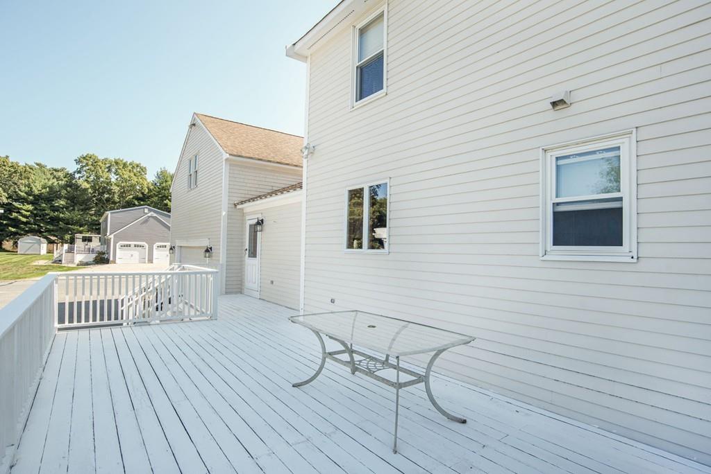 119 Dr Braley Road Freetown, MA 02717 - Photo 8 of 41 Gallery Image 8