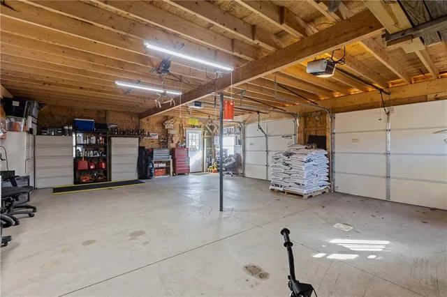 a view of a garage room