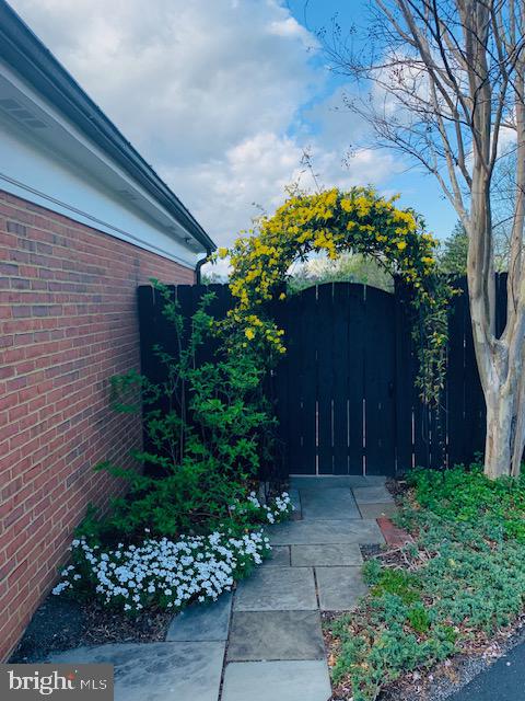 204 Roszel Road Winchester, VA 22601 - Photo 17 of 67 Gallery Image 17
