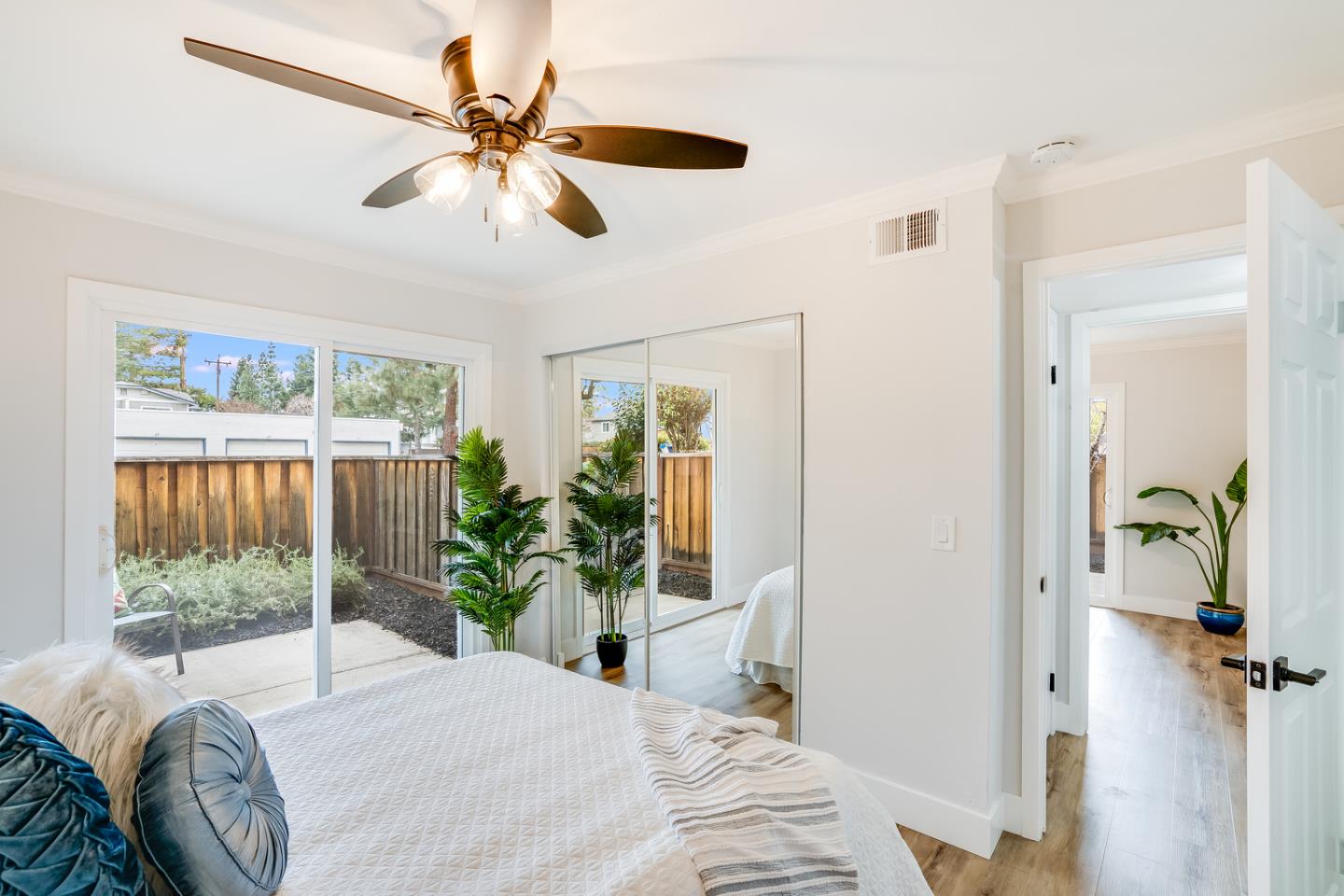 55 Redding Road Campbell, CA 95008 - Photo 17 of 31 Gallery Image 17