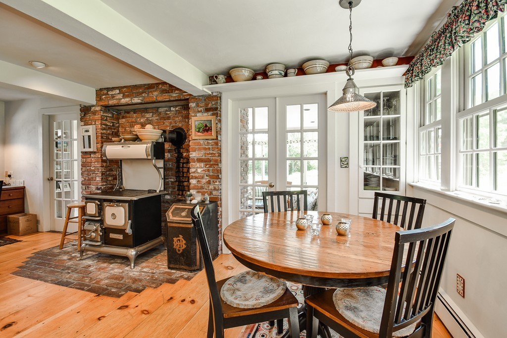 46 Forest Street Sherborn, MA 01770 - Photo 12 of 30