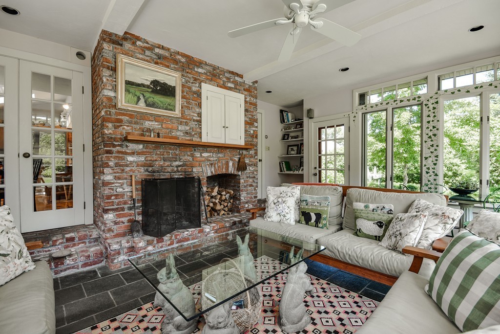 46 Forest Street Sherborn, MA 01770 - Photo 16 of 30