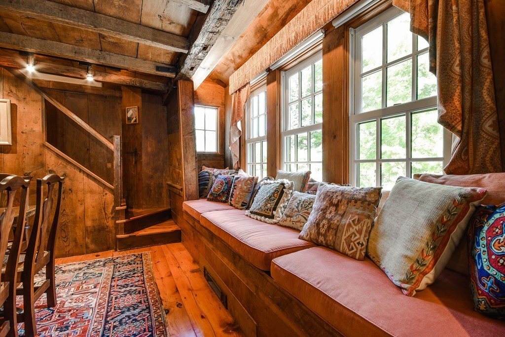46 Forest Street Sherborn, MA 01770 - Photo 5 of 30