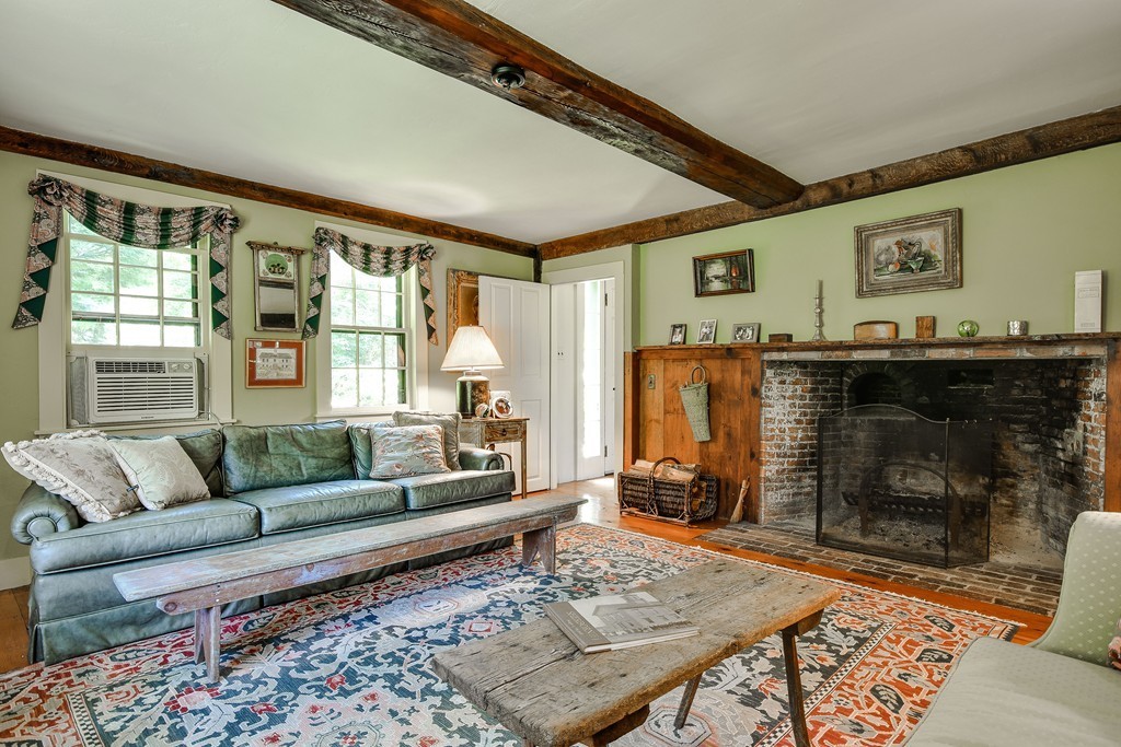 46 Forest Street Sherborn, MA 01770 - Photo 9 of 30