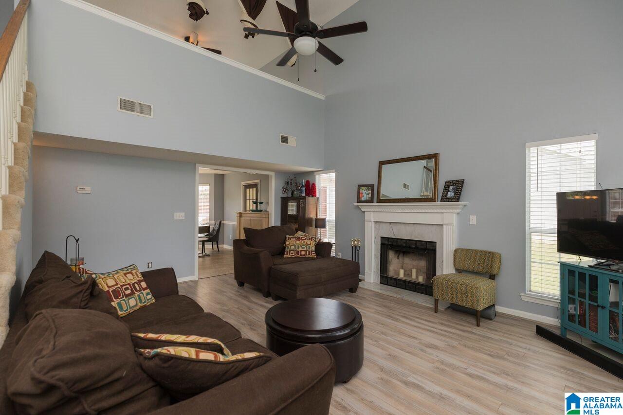 258 Park Pl Way Alabaster, AL 35007 - Photo 2 of 15