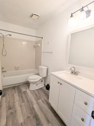 $1,500 | 15516 Weldon Drive, Houston, TX 77032