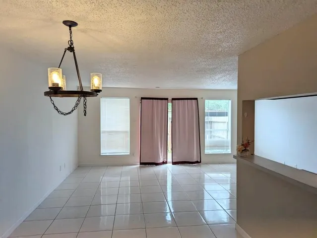 $1,500 | 15516 Weldon Drive, Houston, TX 77032