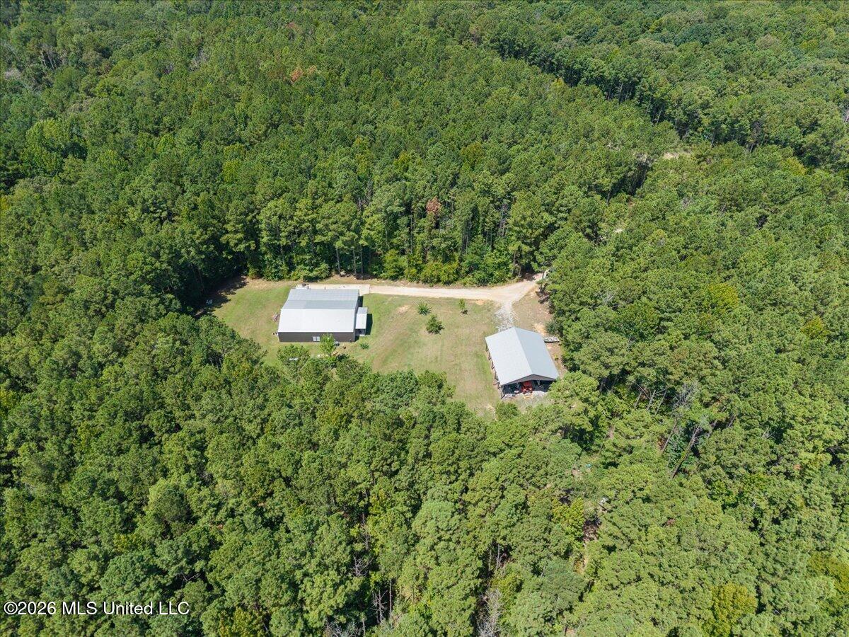 1907 Robinson Road Canton, MS 39046 - Photo 2 of 41 34-IMG_4225