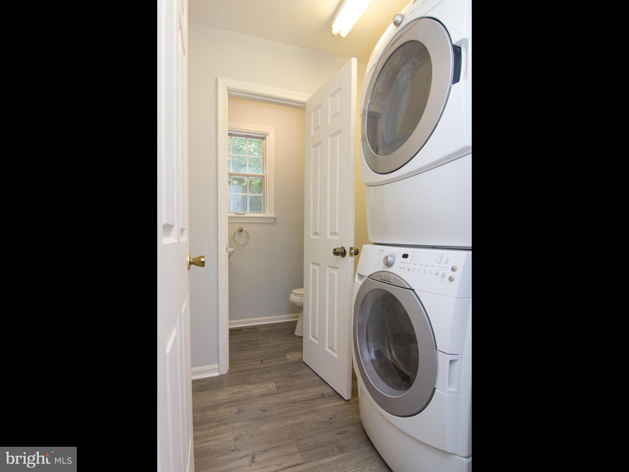 3923 London Bridge Road Finksburg, MD 21048 - Photo 14 of 30 Main Level Laundry Washer/Dryer Included