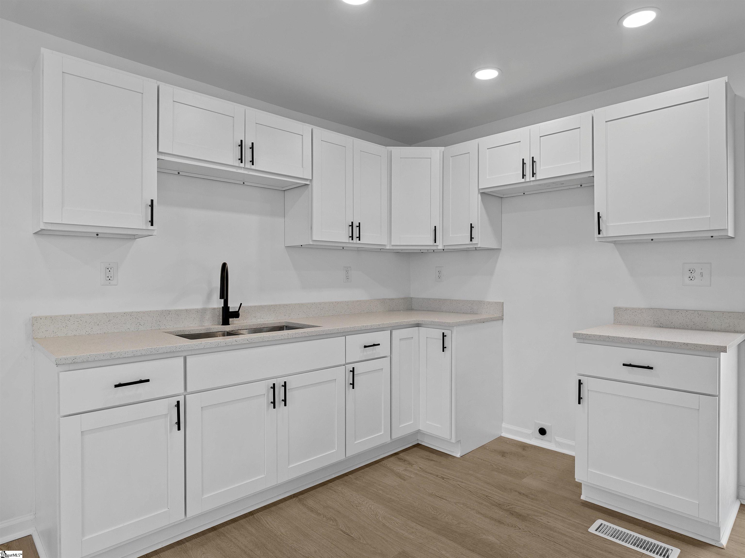 107 Cottage Street Lyman, SC 29365 - Photo 15 of 39